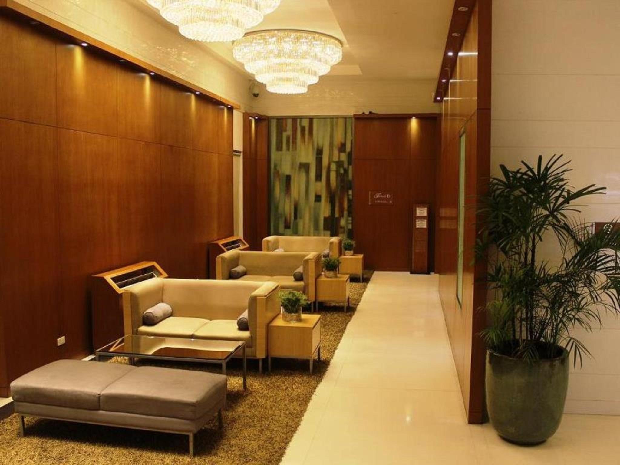 Bsa Twin Towers Aparthotel Mandaluyong Exterior foto