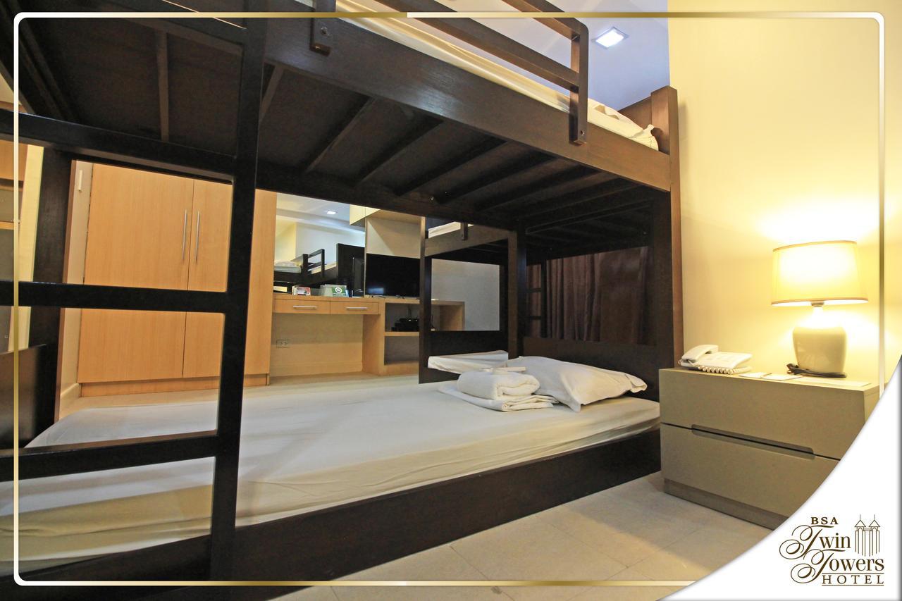 Bsa Twin Towers Aparthotel Mandaluyong Exterior foto
